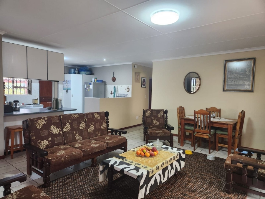 2 Bedroom Property for Sale in Denneoord Western Cape